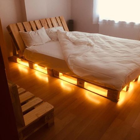 Single Room, Одноместная Комната В Доме, Chambre D'Une Personne, Habitacion Individual Isztambul Kültér fotó
